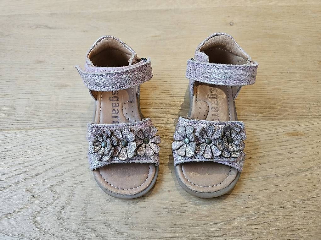 Scarpe per ragazze: Sandalen Bisgaard Gr. 22 – Usato da Hüntwangen venduto da Hensi1