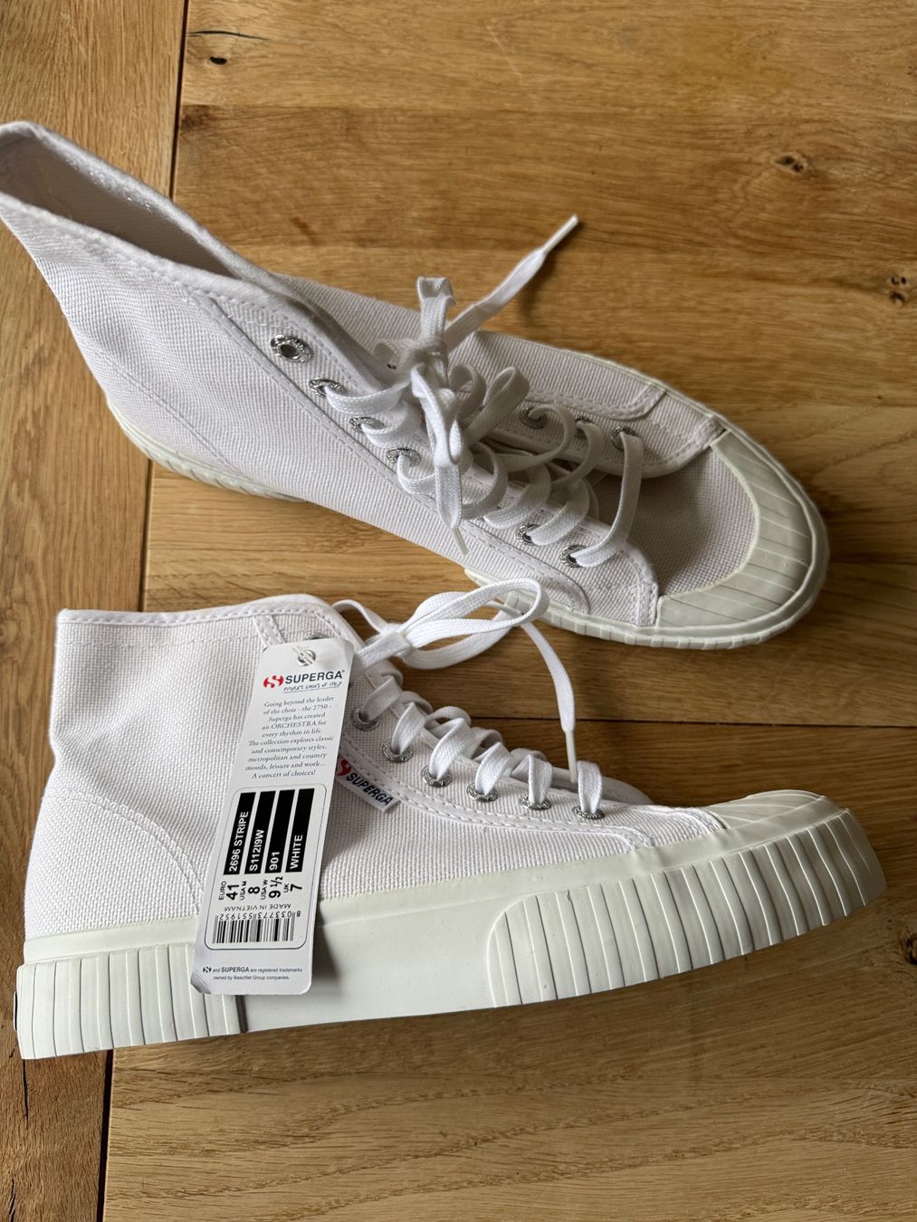 Superga Scarpe da donna: Superga Weiss High Top Sneakers 41 – Usato da Zürich venduto da nberyll 1