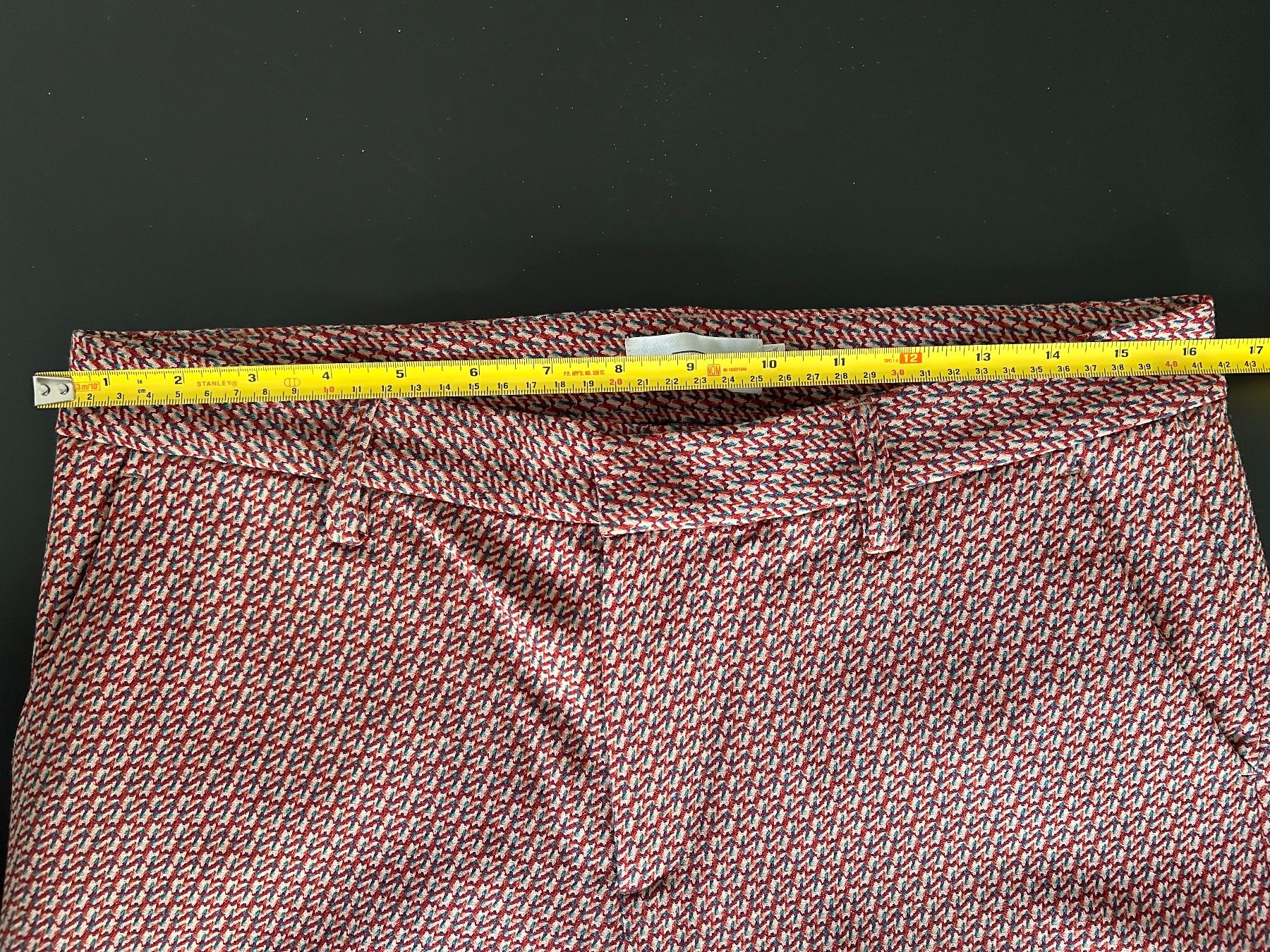 Closed Pantaloni: CLOSED Stewart Hose - Gr. 28 – Nuovo (secondo la descrizione) da Zürich venduto da jules0511 6