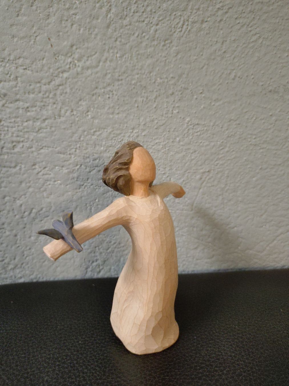 Willow Tree Figuren: Willow Tree Figur beschädigt Happiness Mädchen – Defekt aus Gossau ZH von Lichtlein 1