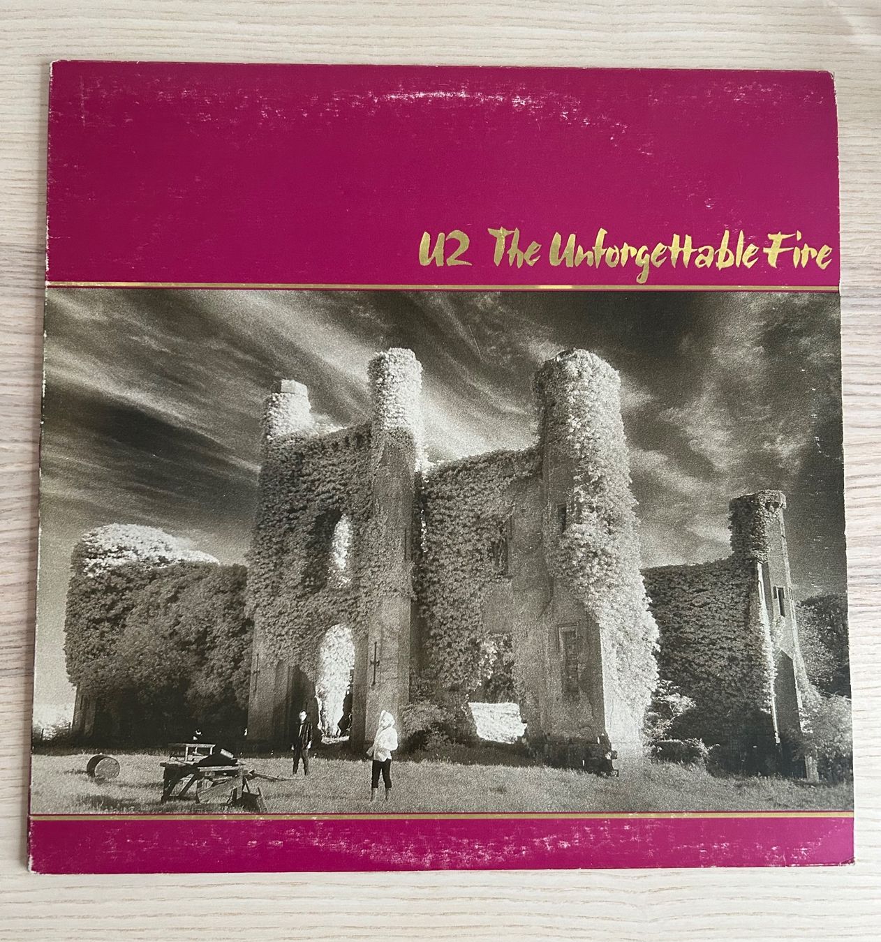Dischi in vinile: Vinyl : U2 / The Unforgettable Fire – Usato da Genève venduto da NipponiaNippon