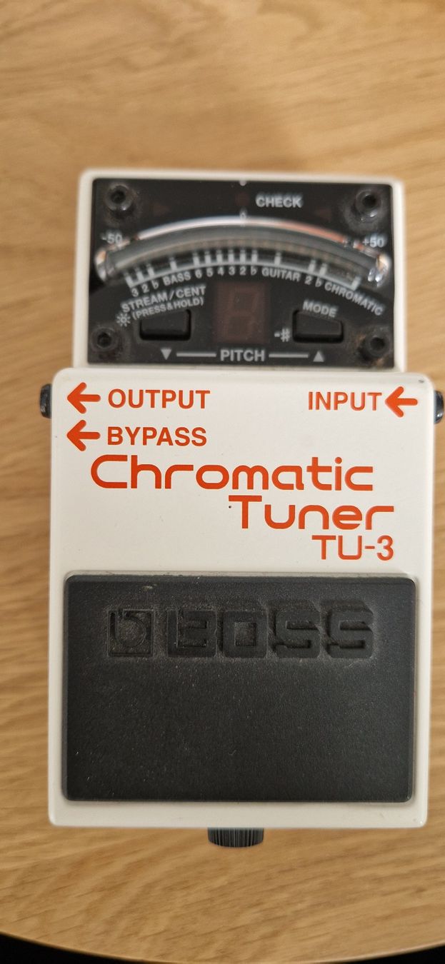 Musikinstrumente: Boss TU-3 Chromatic Tuner – Gebraucht aus Sion von Chris_p68 2