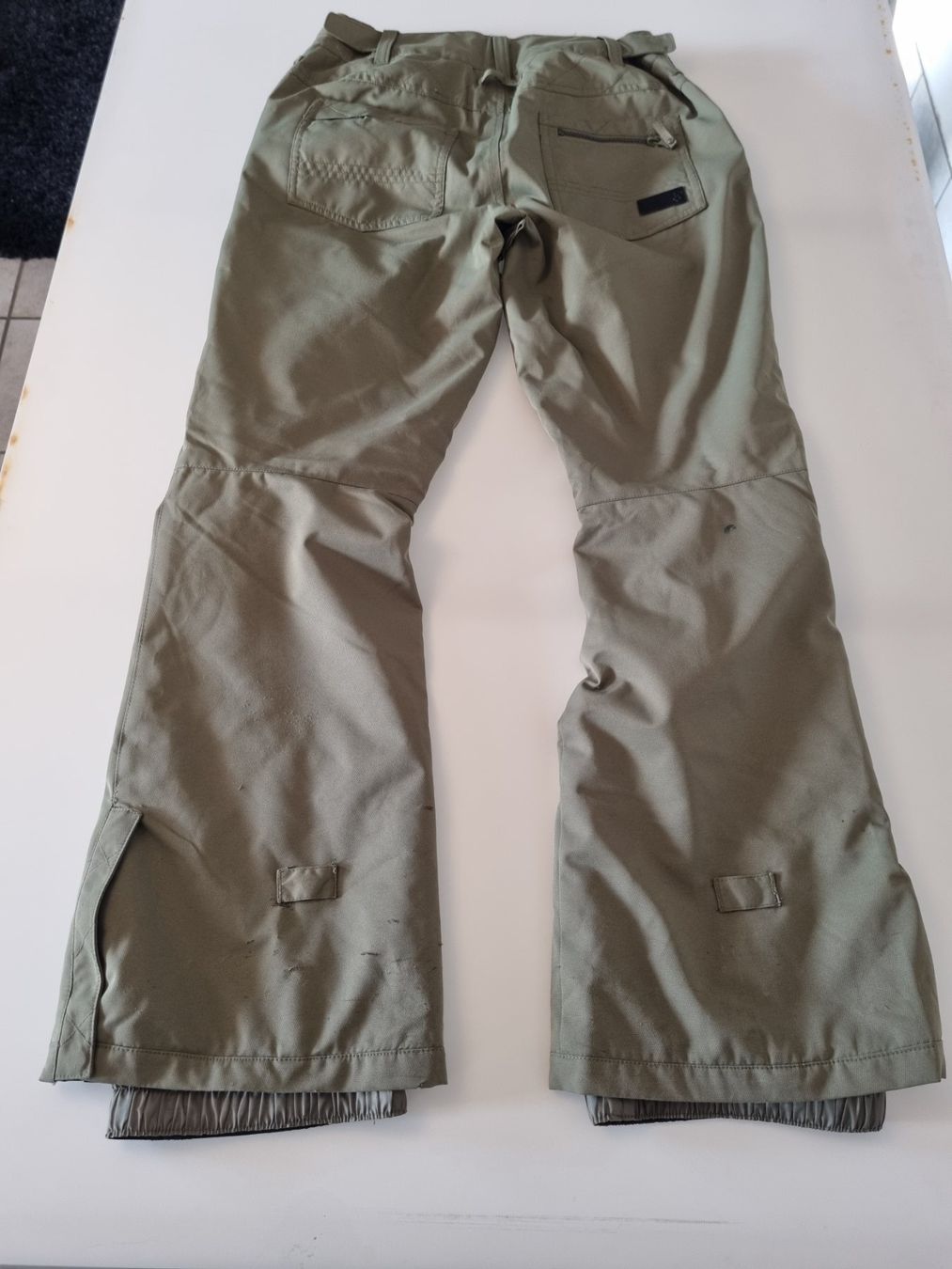 Roxy Pantaloni: Roxy Sky / Snowboardhose – Usato da Schönenwerd venduto da Chez_Mimi 1
