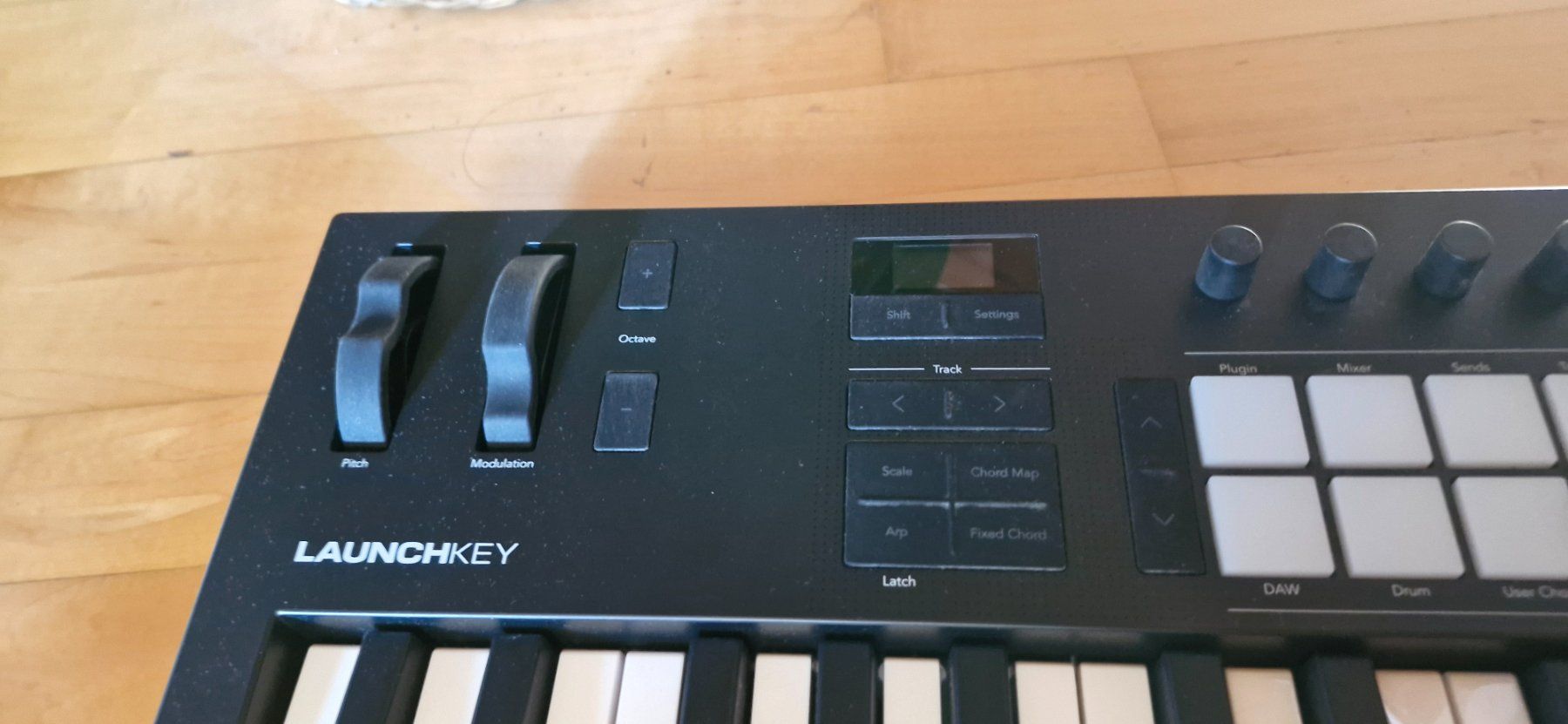 Novation Musikinstrumente: Novation Launchkey 37 mk4 - Midi Controller – Gebraucht aus Hinwil von Tigae 4