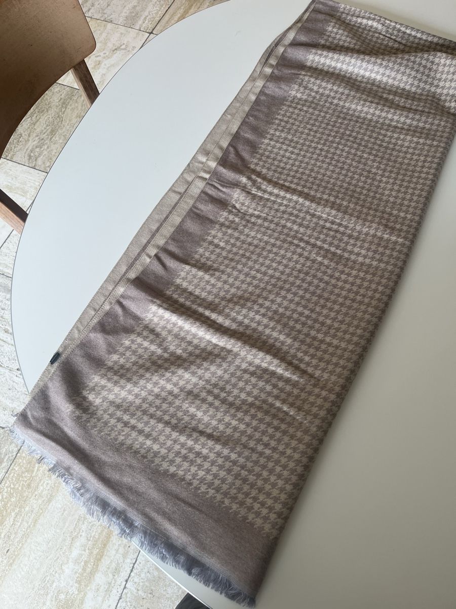 Foulards, Tücher & Schals: Scarf – Gebraucht aus Zürich von kin_rpq8 3