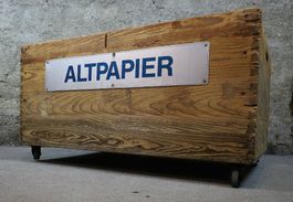XL Holzkiste, Kiste auf Lenkrollen "Altpapier"