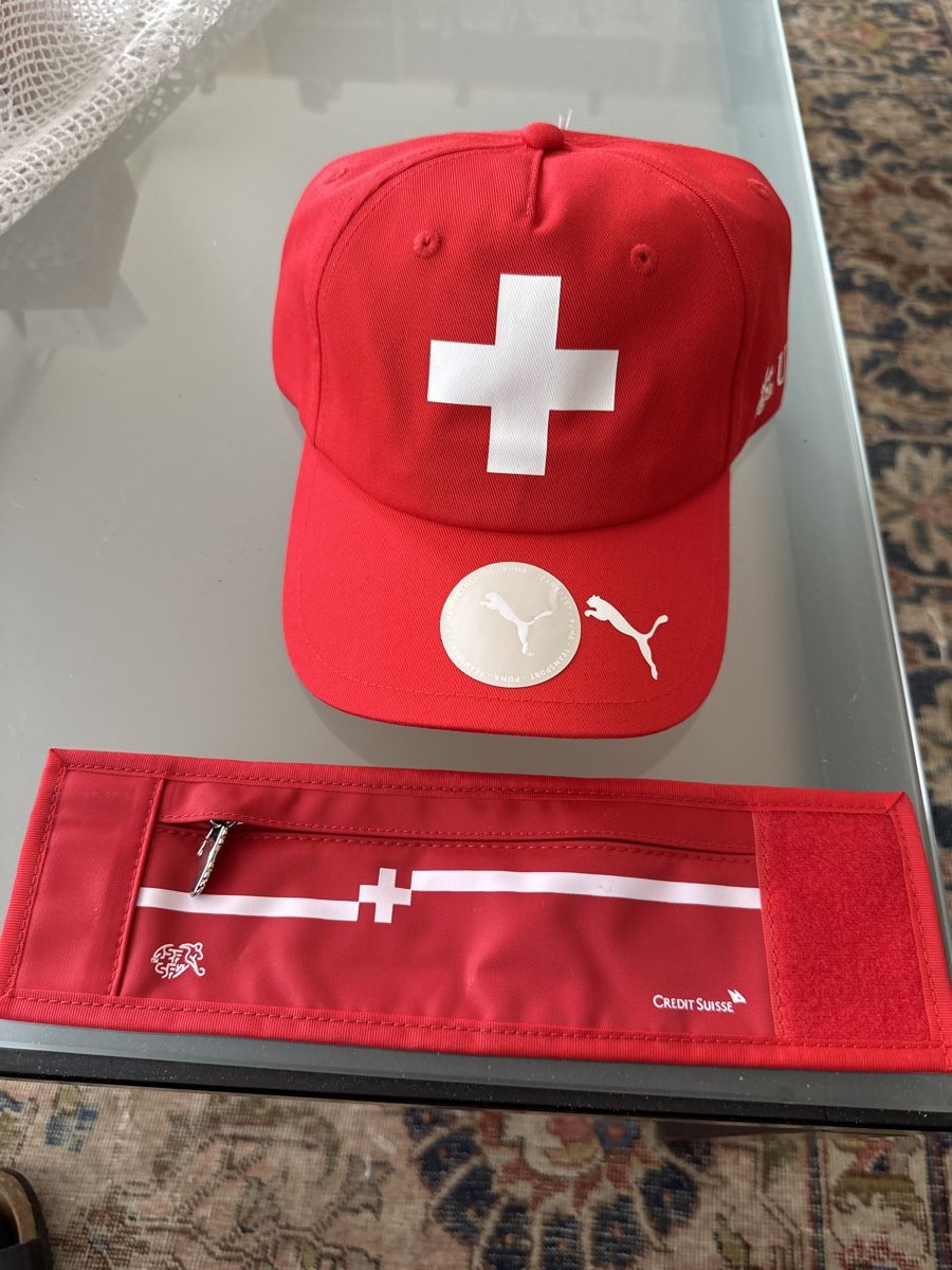 Puma Copricapi, berretti & cappellini: ASF / Credit Suisse / Ubs / Puma Caps – Nuovo e nell'imballaggio originale da Morbio Inferiore venduto da Ecod