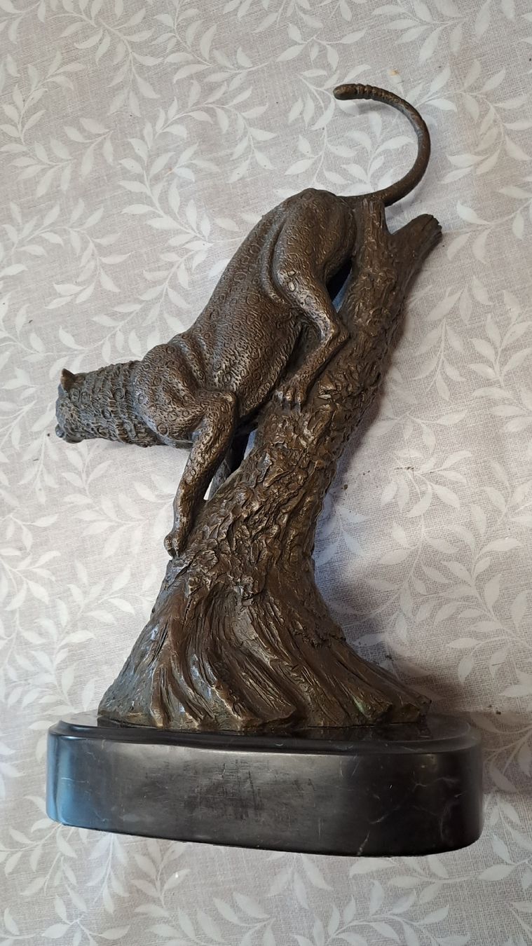 Sculture & Statue: SCHÖNE BARYE BRONZE RAUBKATZE – Usato da schönholzerswilen venduto da Vistapoint 8