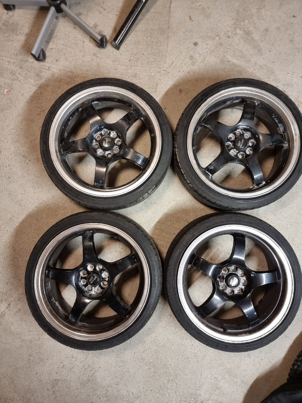 Barracuda Racing Wheels Cerchioni: Barracuda Aluminium Räder Golf 3 mit Eignungserklärung – Usato da Blumenstein venduto da hurtihurti
