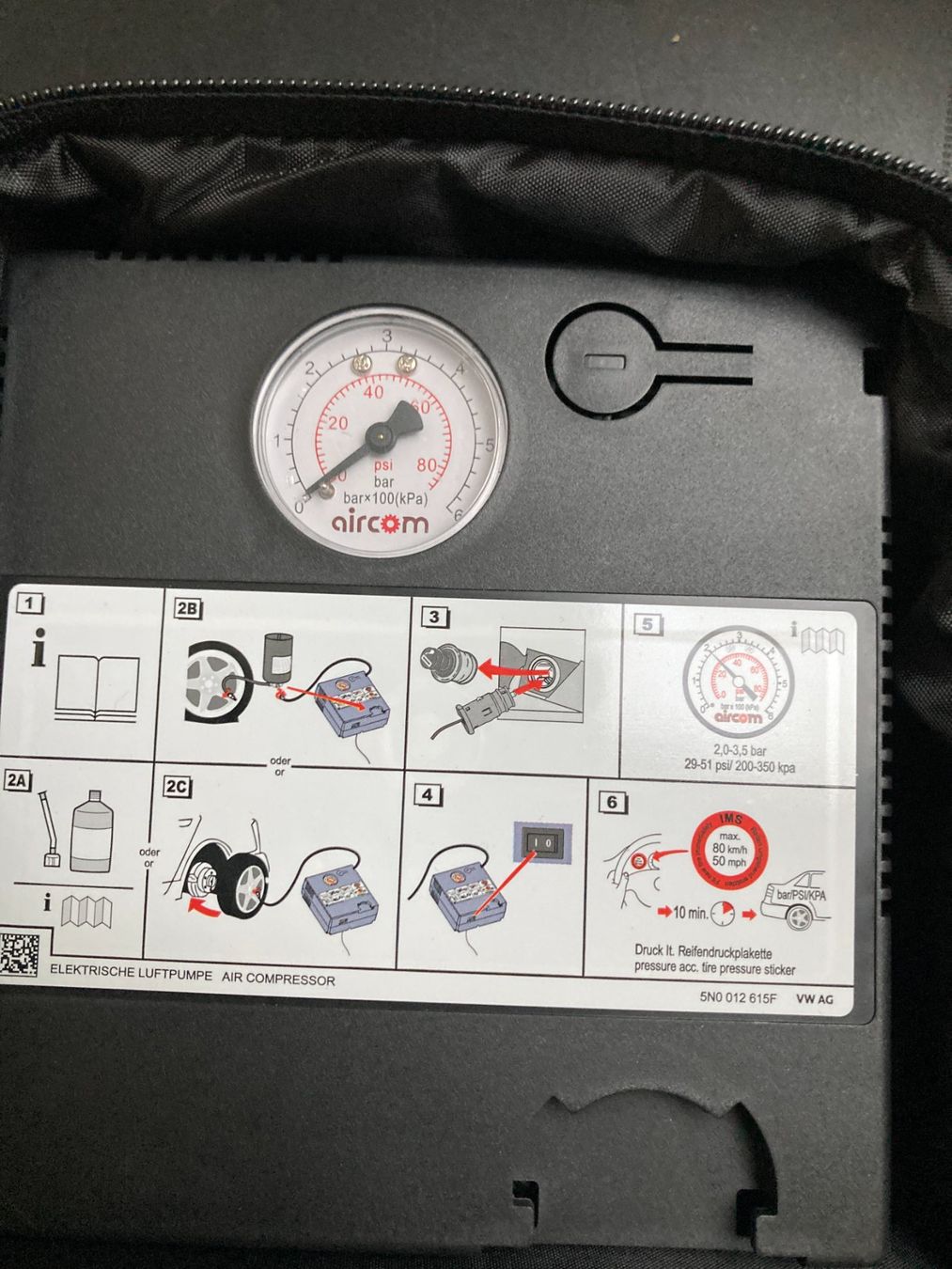 Volkswagen Tutti pezzi di ricambio auto: VW Reifendichtmittel + Kompressor 7E0601703A T5 T6 – Usato da Cham venduto da WB2223 2