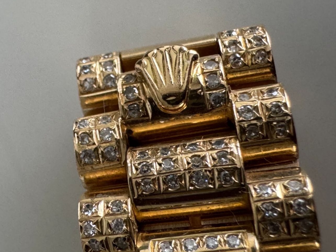 Rolex Orologi: Rolex Day-Date 18K Gold mit Brillianten – Usato da Uhwiesen venduto da fel_5ghs 4