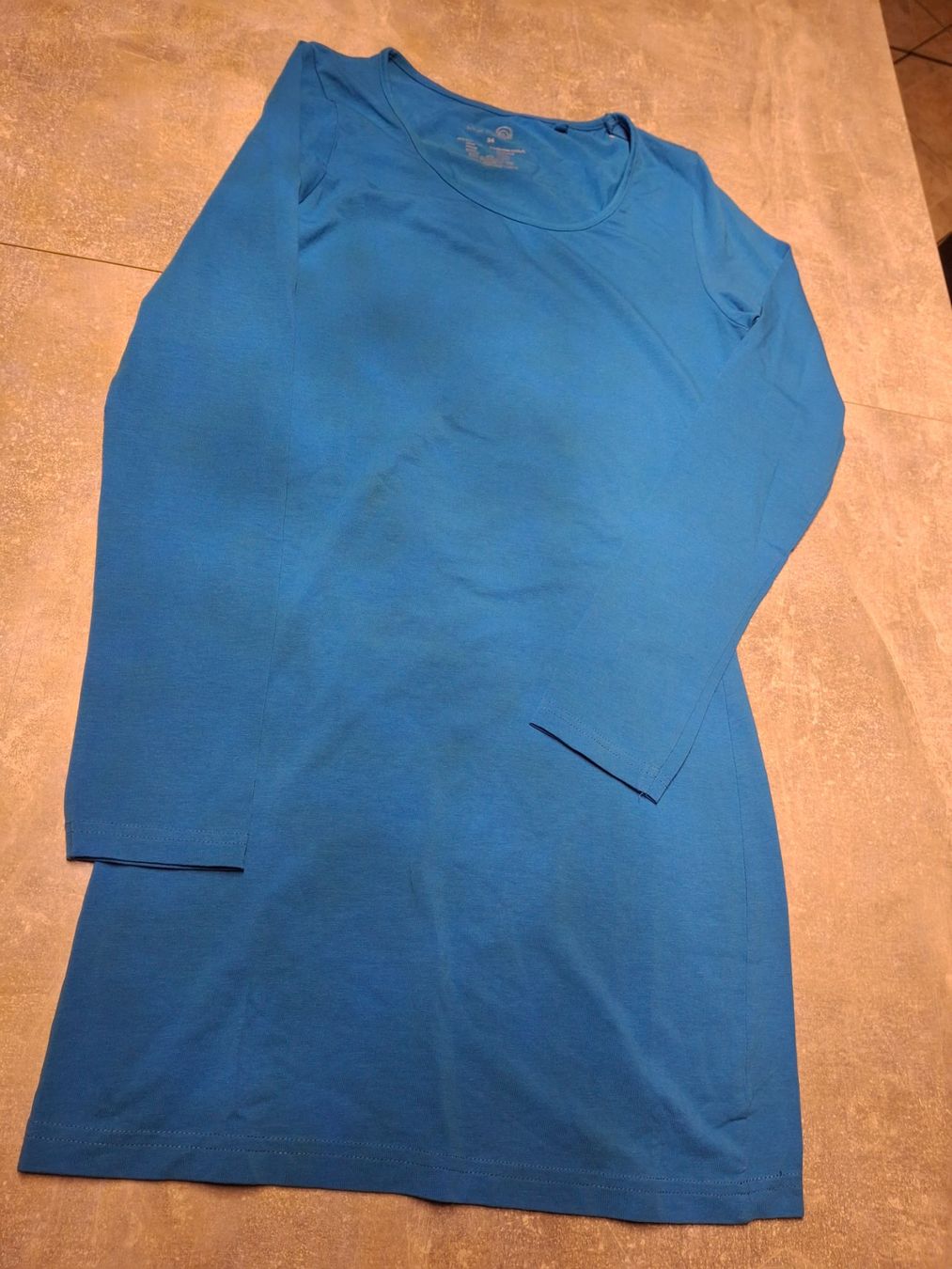 Kleider: Robe près du corps taille 34 95% coton marque Blue Motion – Gebraucht aus Villiers von san_jn5w 2