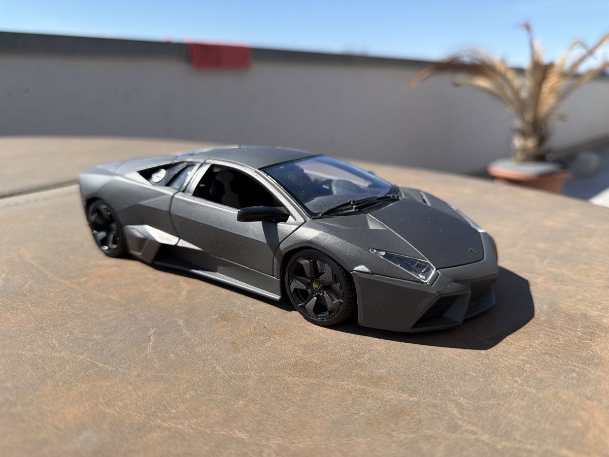 Bburago Modellini d'auto: Lamborghini Reventon - 1/18 - Bburago – Usato da Wolfwil venduto da Rolex1 2