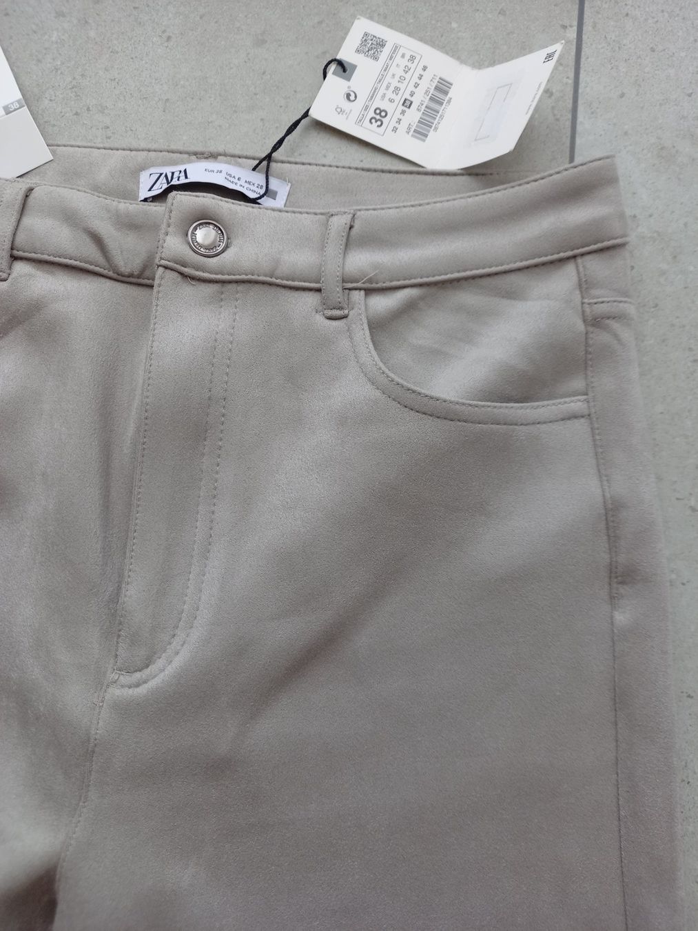 Zara Pantaloni: Neue Damenhose – Nuovo (secondo la descrizione) da Binningen venduto da mar_2jlr 1