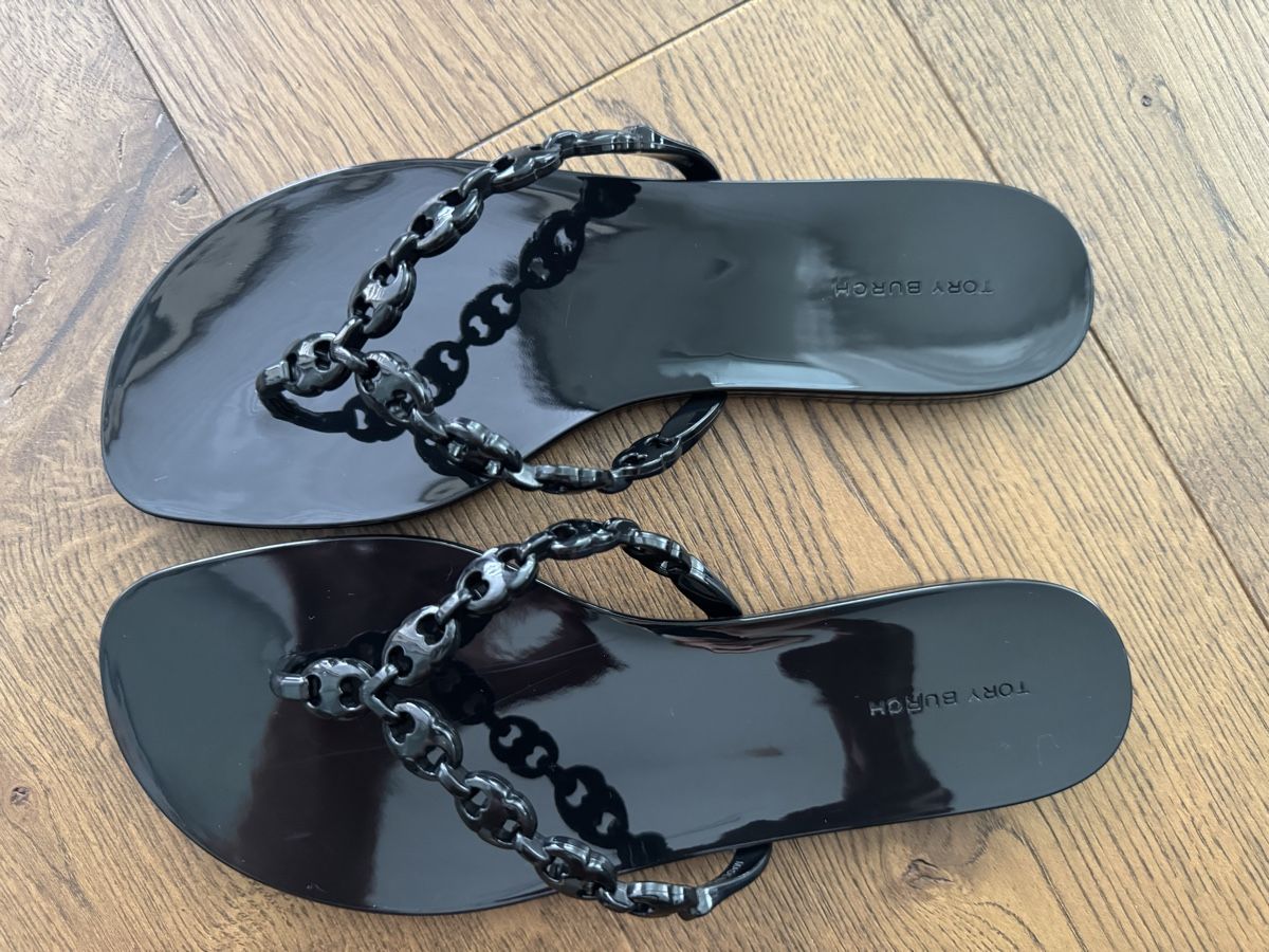 Tory Burch Scarpe da donna: Tory Burch Flip Flops – Nuovo (secondo la descrizione) da Meilen venduto da nic_77cd