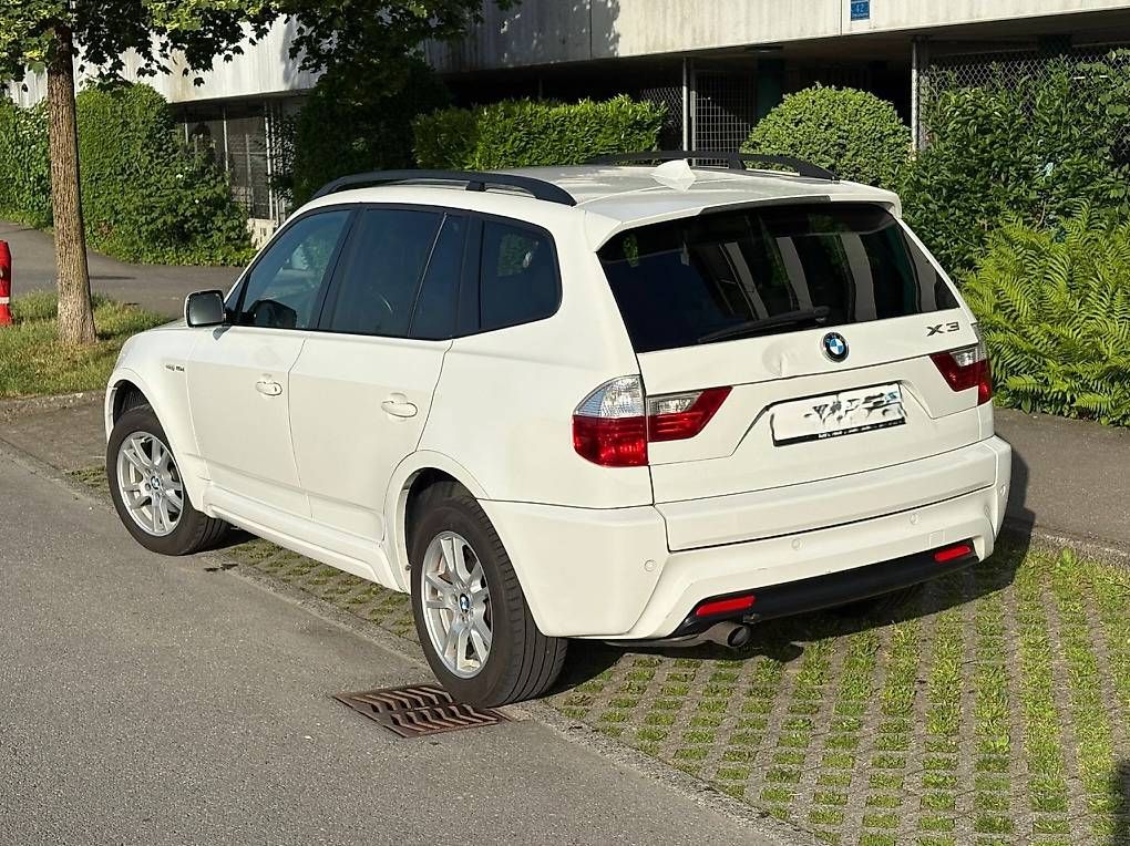 BMW Automobili: BMW X3 20d – Usato da Luzern venduto da Elyalvarez 1