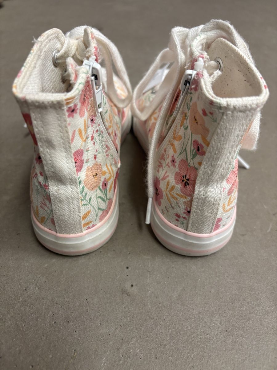 Friboo Schuhe für Mädchen: Friboo Sneaker Mädels, Grösse 32 – Gebraucht aus Büren an der Aare von Nikito2001 1