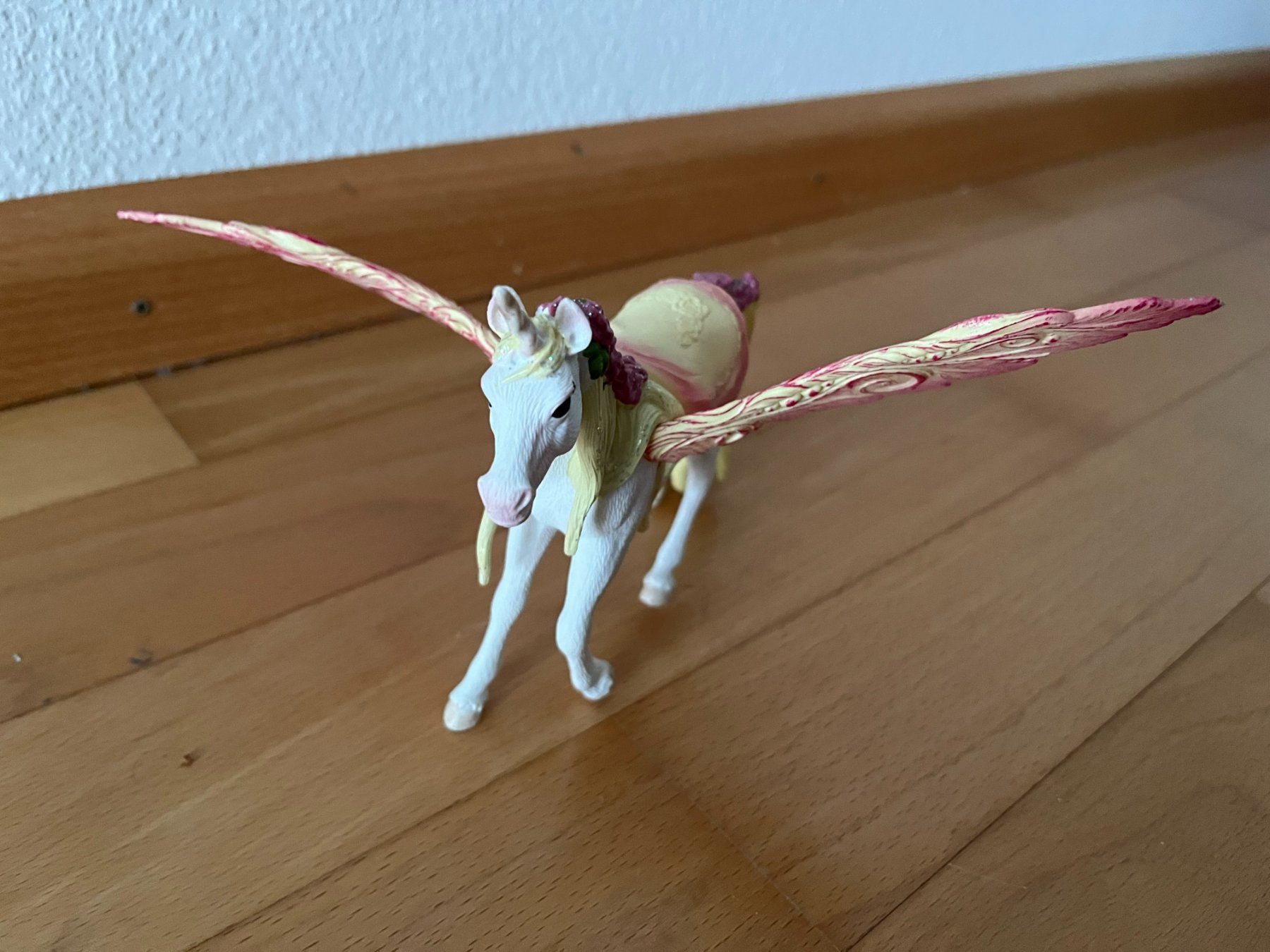 Schleich Giocattoli: Schleich Bayala - Feya mit Pegasus-Einhorn – Usato da Muttenz venduto da Juvenile33 5