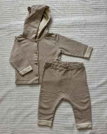 Baby Set Gr. 74 – Kapuzenjacke & Hose, beige