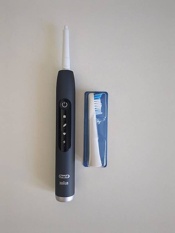 Soins dentaires: Zahnbürste Oral-B – D'occasion à St. Gallen par tj19