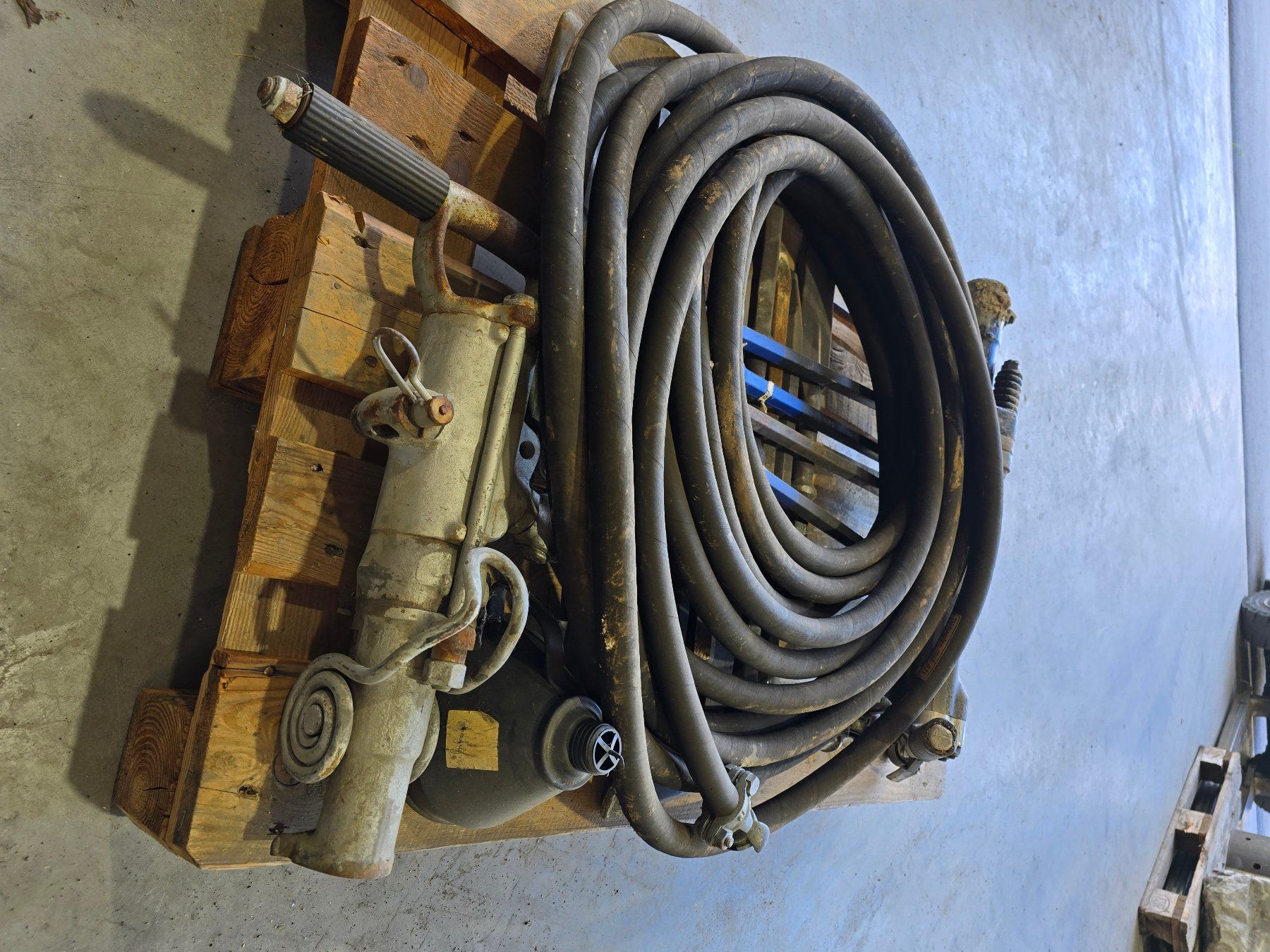 Tutte le macchine: Spitzhammer, Kompressor Presslufthammer, Abbruchhammer – Usato da Cunter venduto da LMPOWER 5