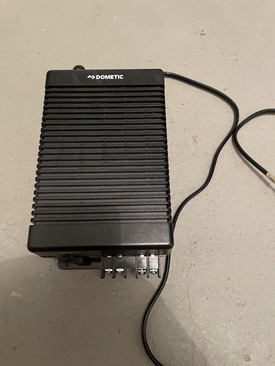 Elektronikbauteile: Dometic MPS 50 Netzgleichrichter – Gebraucht aus Bern von nat_s7dl 2