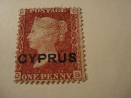 antike Marke Grossbritannien mit Überdruck Cyprus