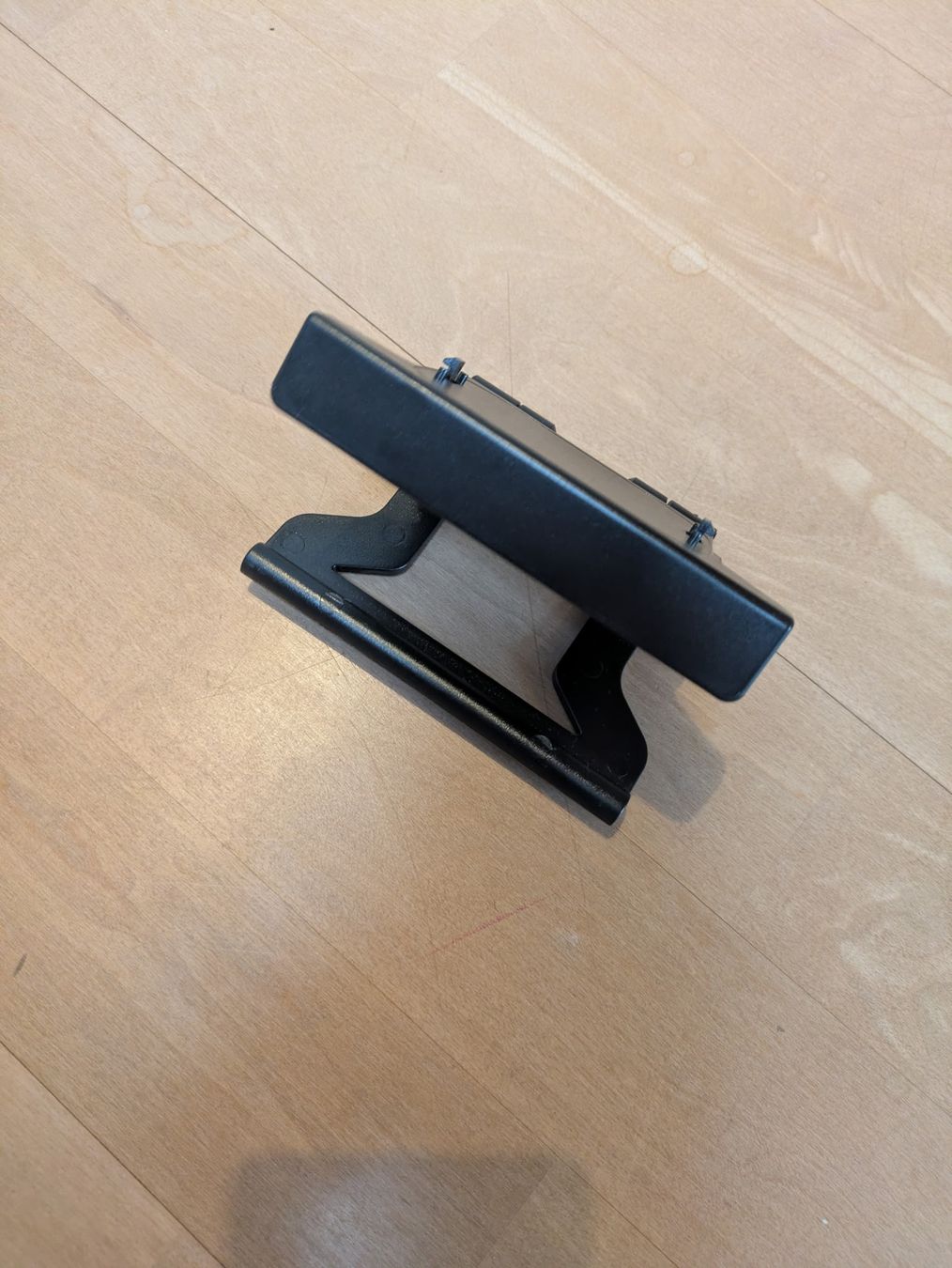 Supporti a parete: Original Kinect Sensor TV Halterung - Neu – Nuovo (secondo la descrizione) da Niederglatt ZH venduto da fabim1312 1