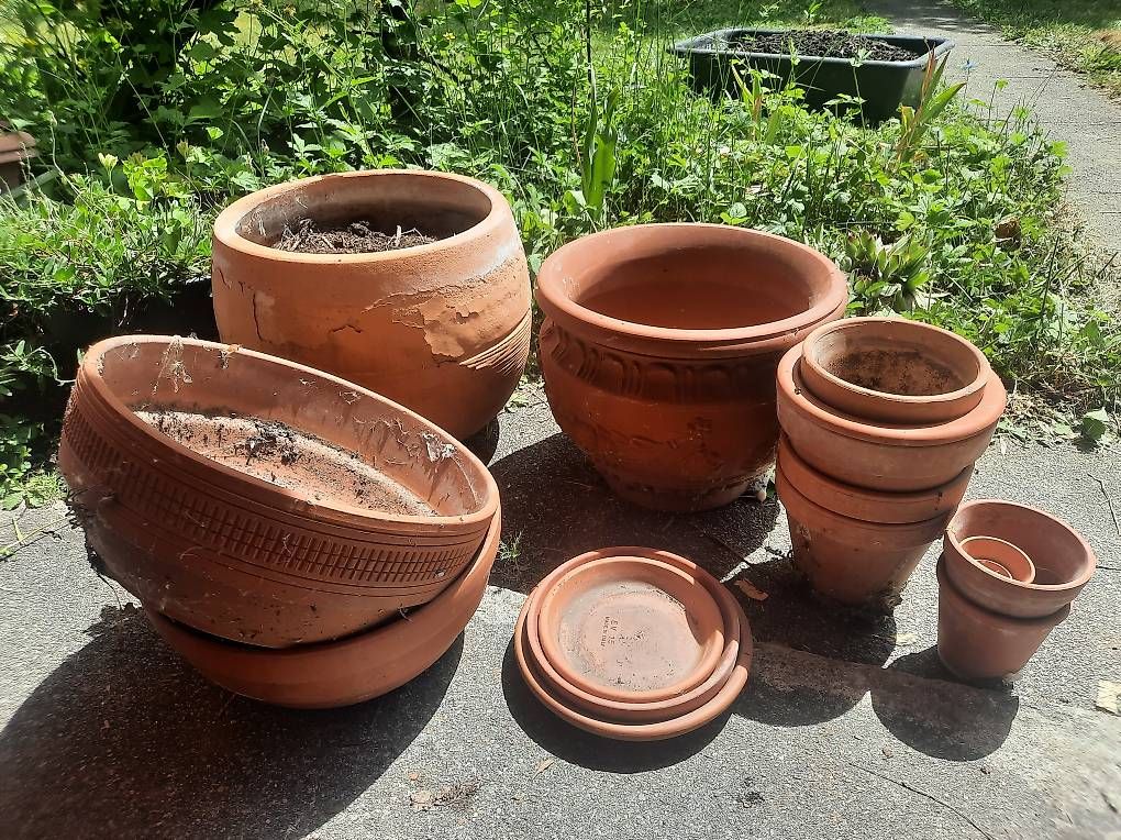 Vasi per fiori: Diverse Blumentöpfe / Übertöpfe – Usato da Solothurn venduto da j273 1