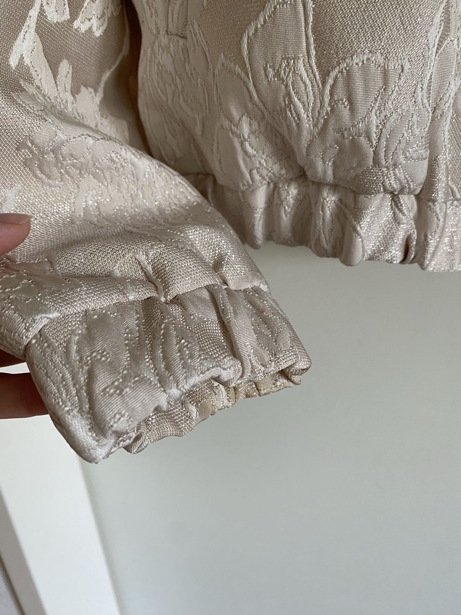 Vila Vestes: Vila Bomberjacke Blumenmuster Beige Grösse 40  – D'occasion à Hünenberg par a.u.849 1
