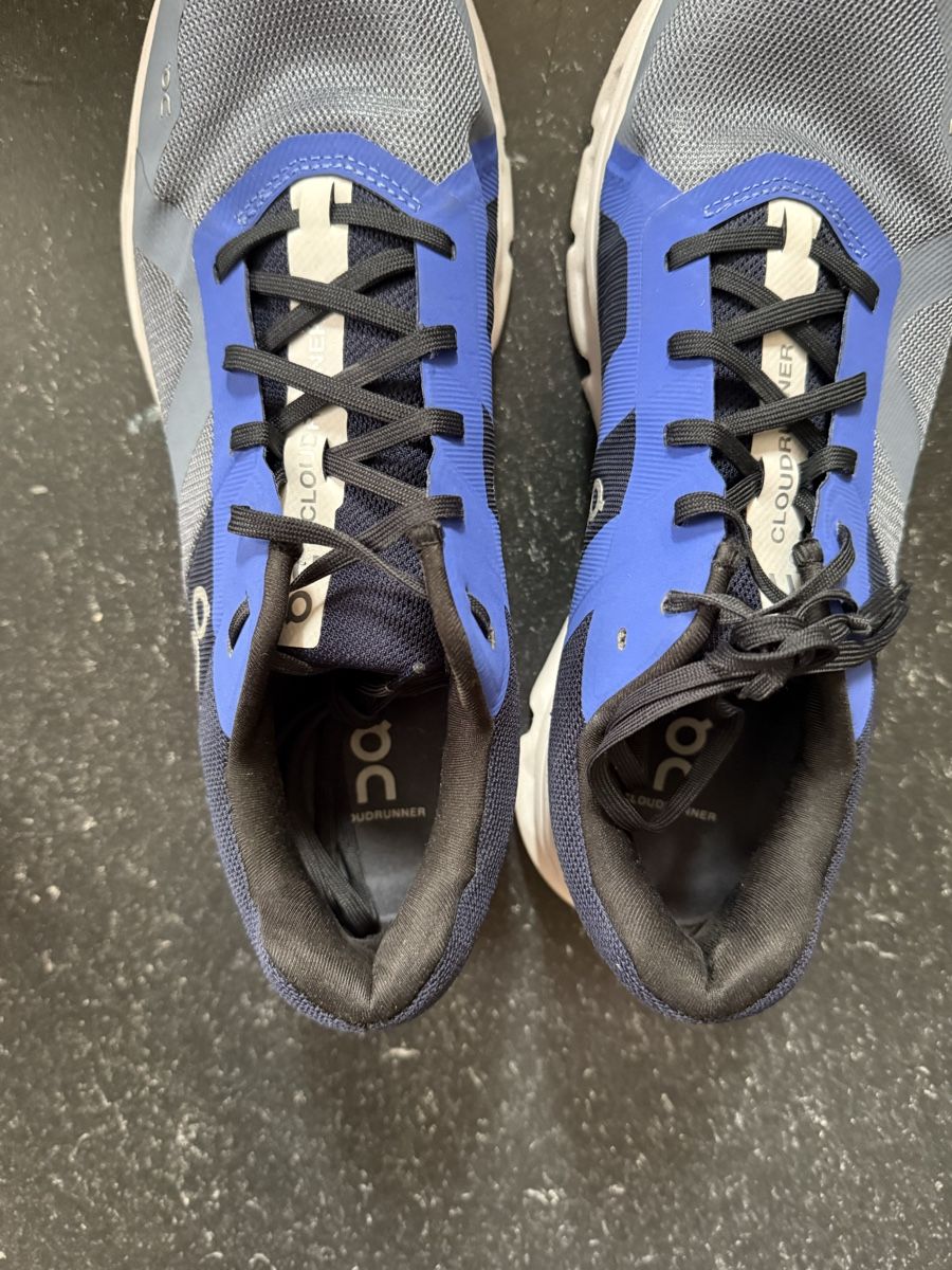 On Chaussures hommes: ON Cloud Schuhe 43 – Neuf (Voir description) à Basel par Eliamore 2