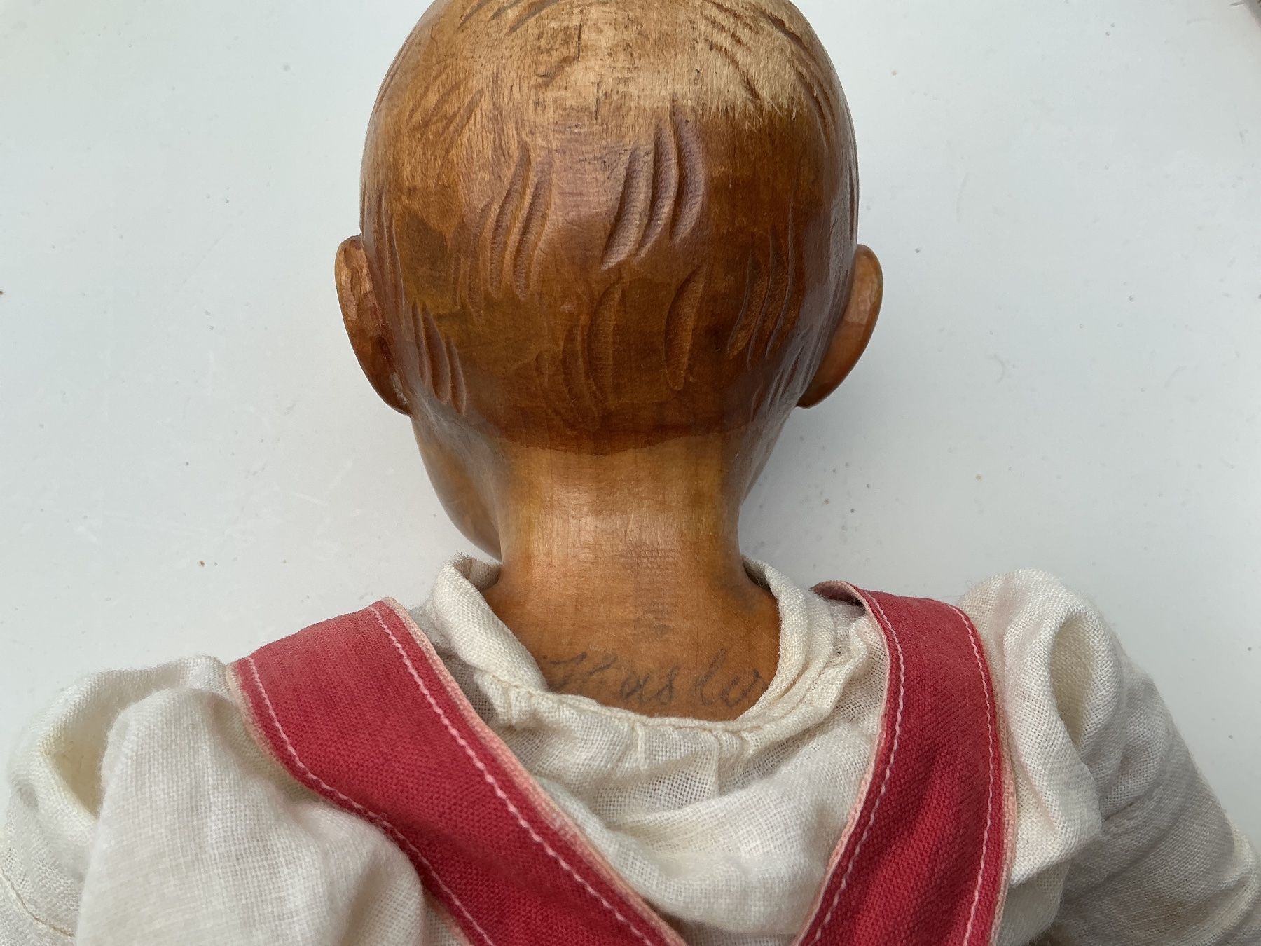 Bambole: Antike Holzpuppe (Hasler) – Usato da Bern venduto da vielerart 4