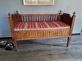 Très rare Lit Louis XVI d'époque