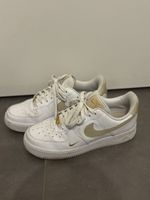 Beige Nike Air force 1 07 Gr. 39