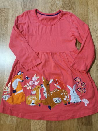 Kleid gr.104 (4)
