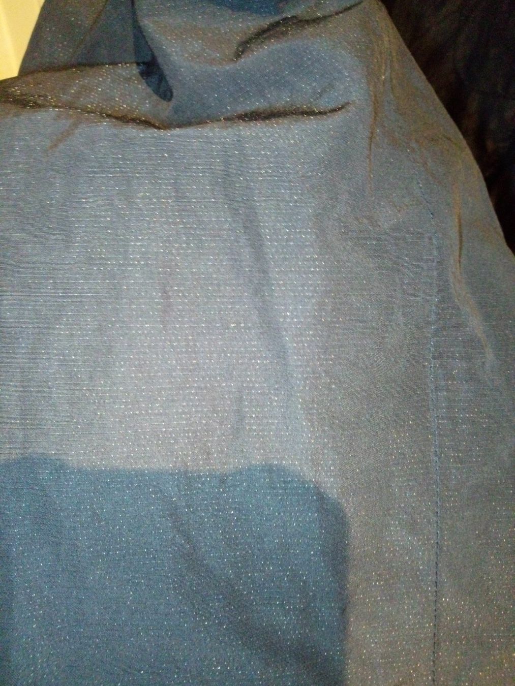 Giacche: dunkelblaue Jacke, mit leichtem Glitzer Effekt, in 40 – Usato da Schwyz venduto da s.verkauf 2