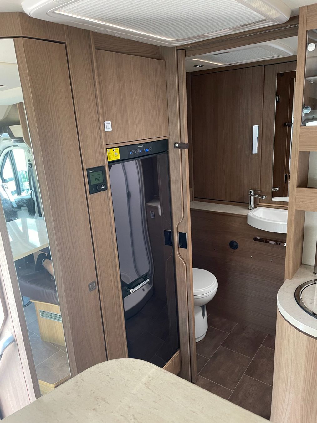 Mobilhome: Wohnmobil / Camper Dethleffs 4-Travel – Usato da Hauenstein venduto da mzi_vm5l 5