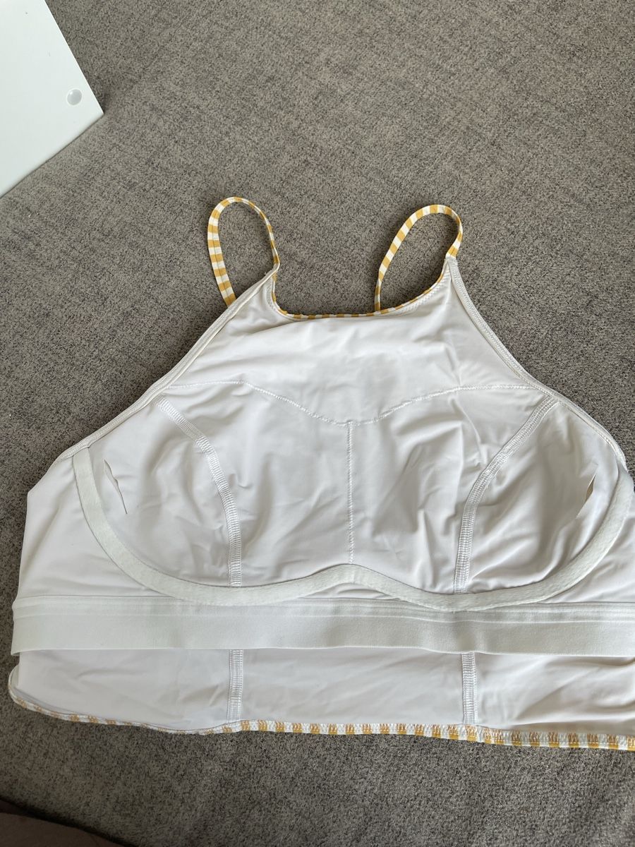 Lululemon Badekleider & Bikinis: Lululemon Bikini Oberteil High-Neck gestreift – Gebraucht aus Neuhausen am Rheinfall von dinkel.dorothea 5