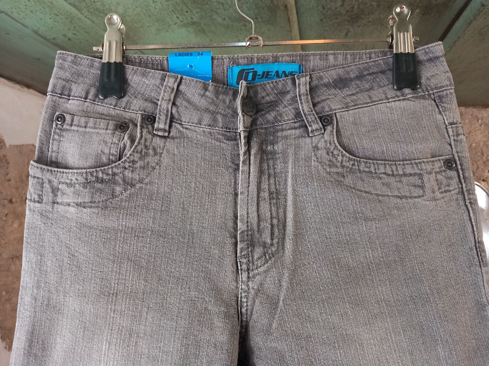 Jeans: Damenjeans von CD Gr.34 Fabrikneu – Neu und originalverpackt aus Hochwald von motowear-secondhand 1