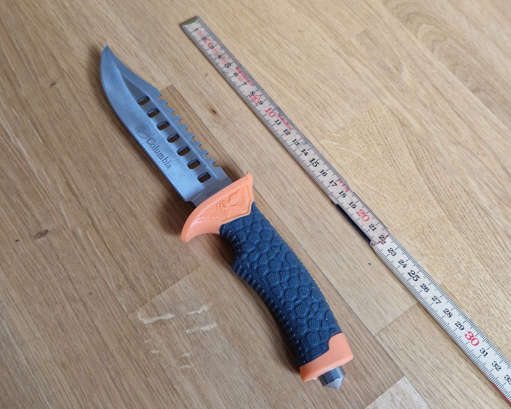 Zubehör: Messer, Dolch – Neu und originalverpackt aus Dorf von Messer-Schweiz 1