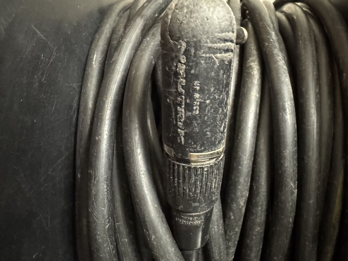 Neutrik Cavi: NEUTRIK Kabelrolle mit 35M Instrumentenkabel – Usato da Seewen SZ venduto da QM.03 4