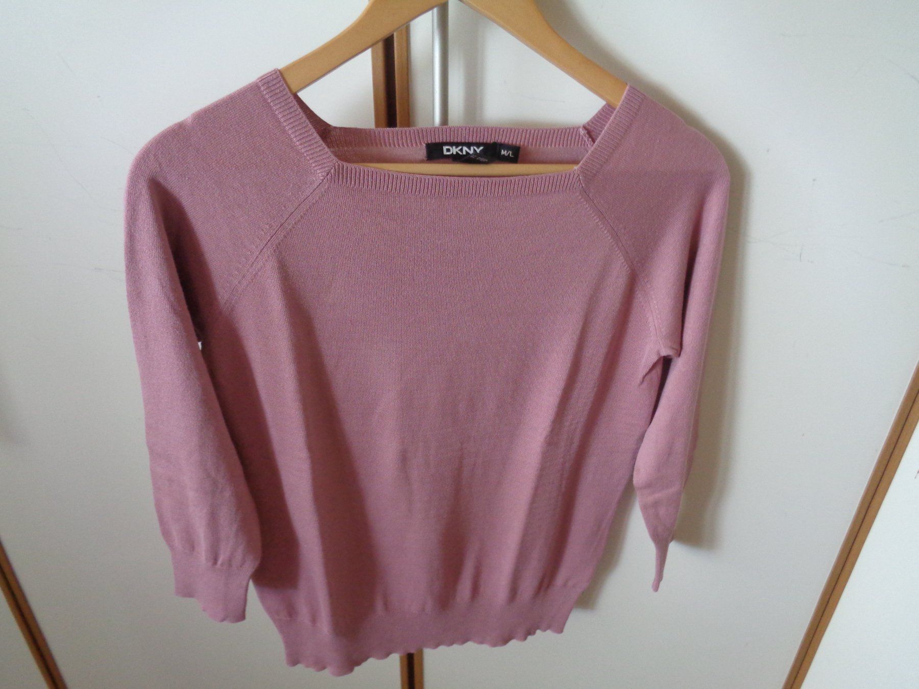 DKNY Pulls & Sweat-shirts: leichter Pullover von DKNY 80% Seide – D'occasion à Frauenkappelen par ninanu80 2