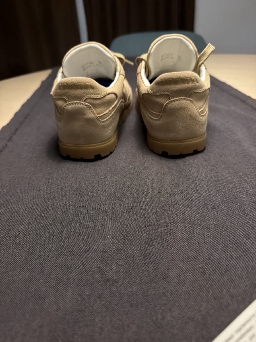 Scarpe da uomo: Prada Sneakers Suede Beige – Usato da Gebenstorf venduto da AA2015 2