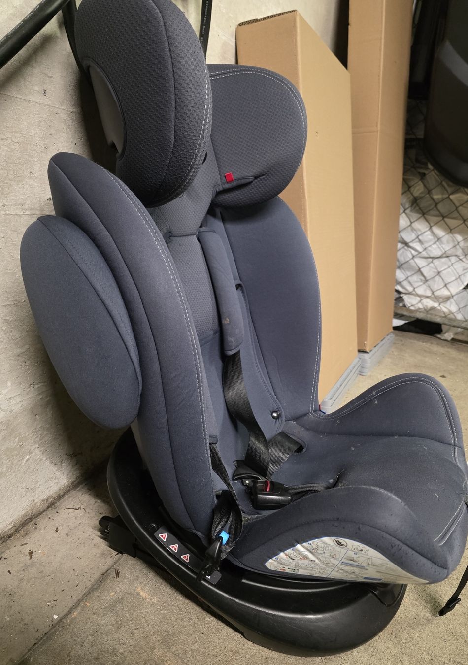 Chicco Sièges auto: chicco kindersitz – D'occasion à St. Gallen par eny_6vhv 1