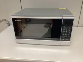Sharp Mikrowelle R270S 800W silber neuwertig -Wiitergäh