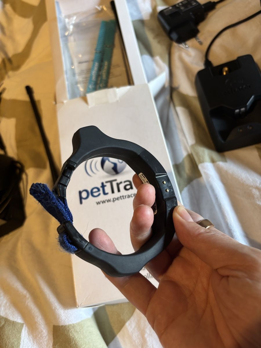 Sonstiges Tierzubehör: PetTracer GPS cat collar V.1.0 with accessories – Gebraucht aus Bironico von Koalaboss 2