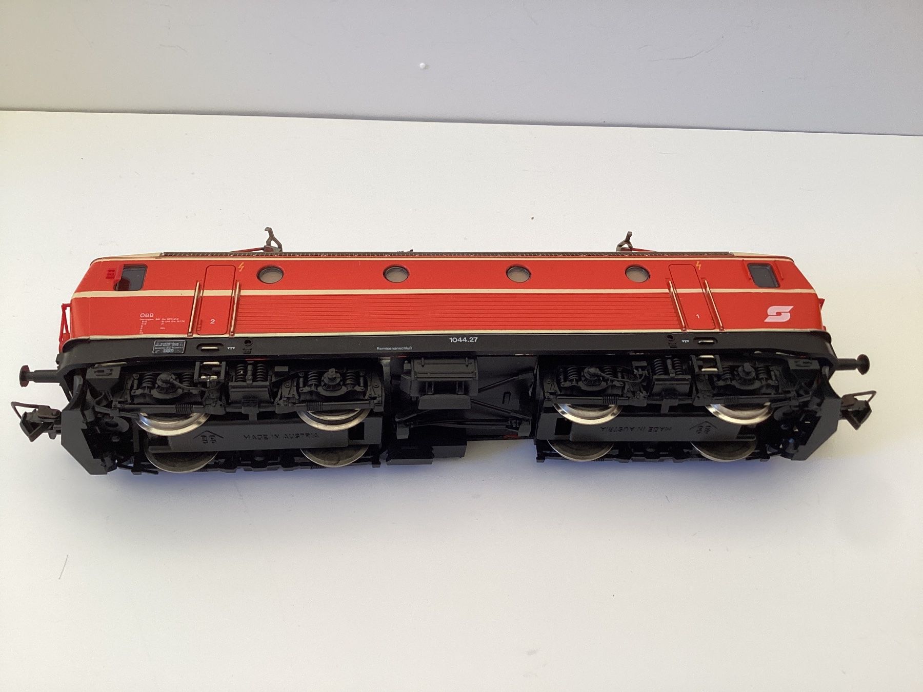 Roco Modellini di ferrovie: Roco 04197S ÖBB 1044.27 H0 1:87 – Usato da Effretikon venduto da simtek_de 3