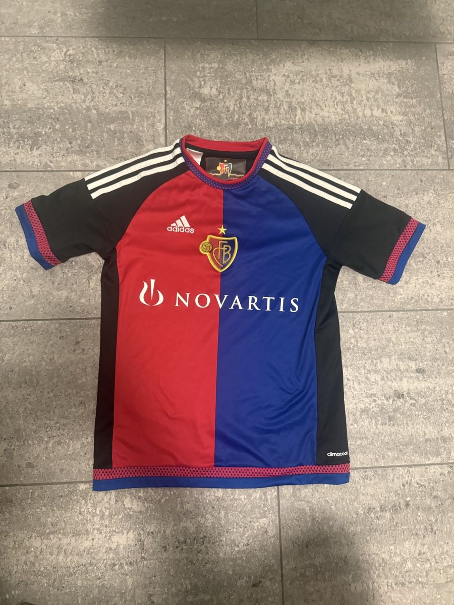 FC Bâle Survêtements: Fc Basel Trikot – D'occasion à Allschwil par lor_6cgq