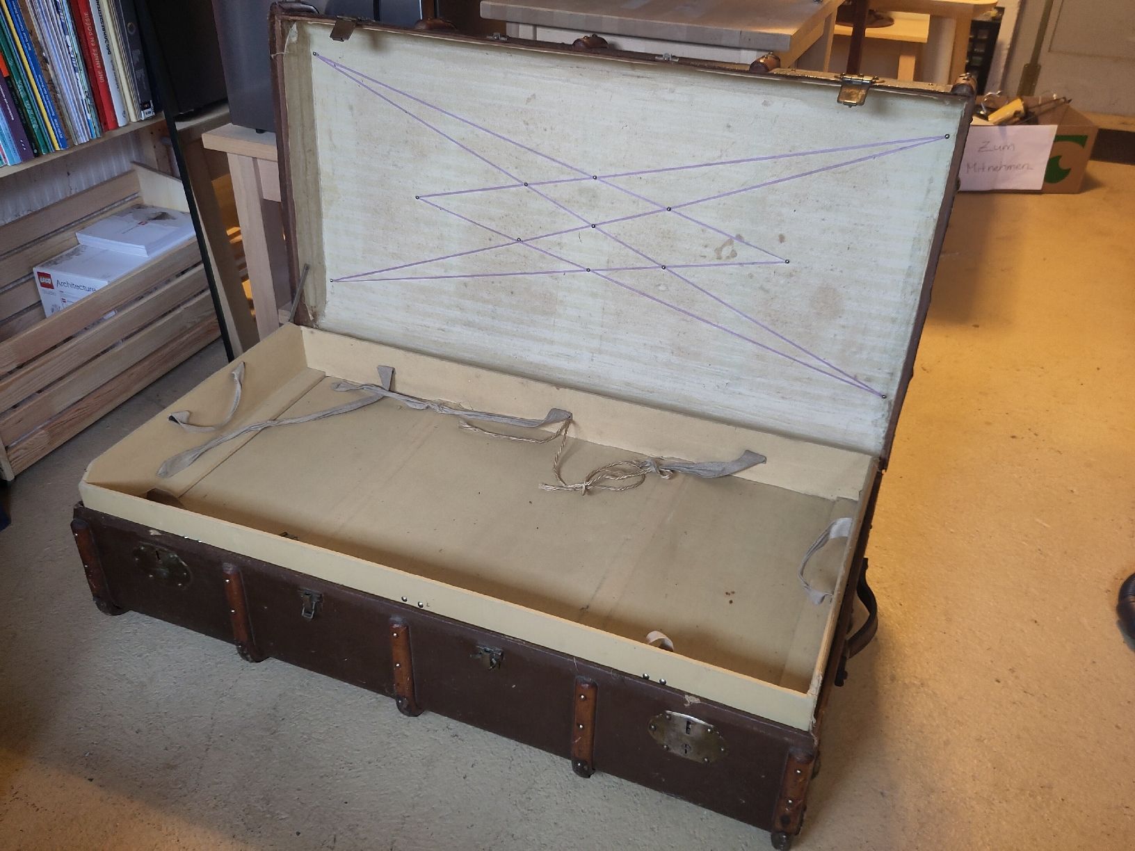 Valises de voyage: Antiker Reisekoffer – D'occasion à Staufen par nin_pf9j 1