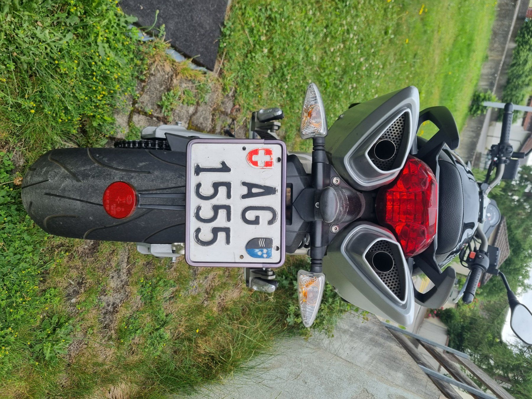Aprilia Strada: Motorrad 750 Aprillia -Shiver – Usato da Oberentfelden venduto da Neide1 2